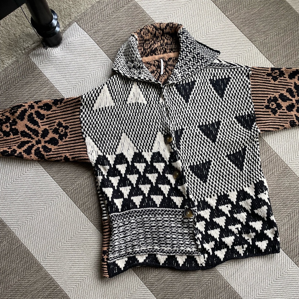 New! Free People Black and Tan Knit Cardigan